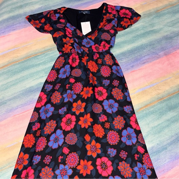 Modcloth Floral Flutter Sleeve Faux Wrap Dress size S - NWT - Picture 2 of 7